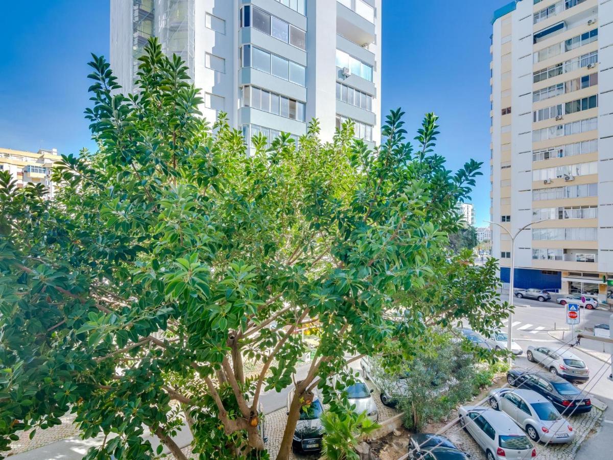 Al - Beachside Hideaway Quarteira Exterior photo